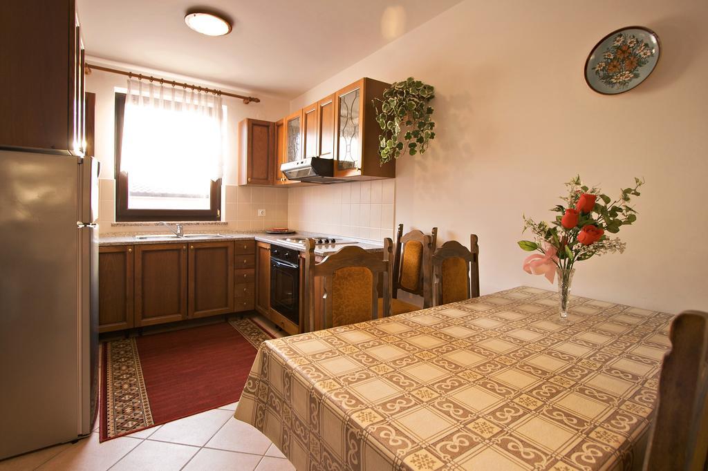 Apartment Ivka 波雷奇 外观 照片